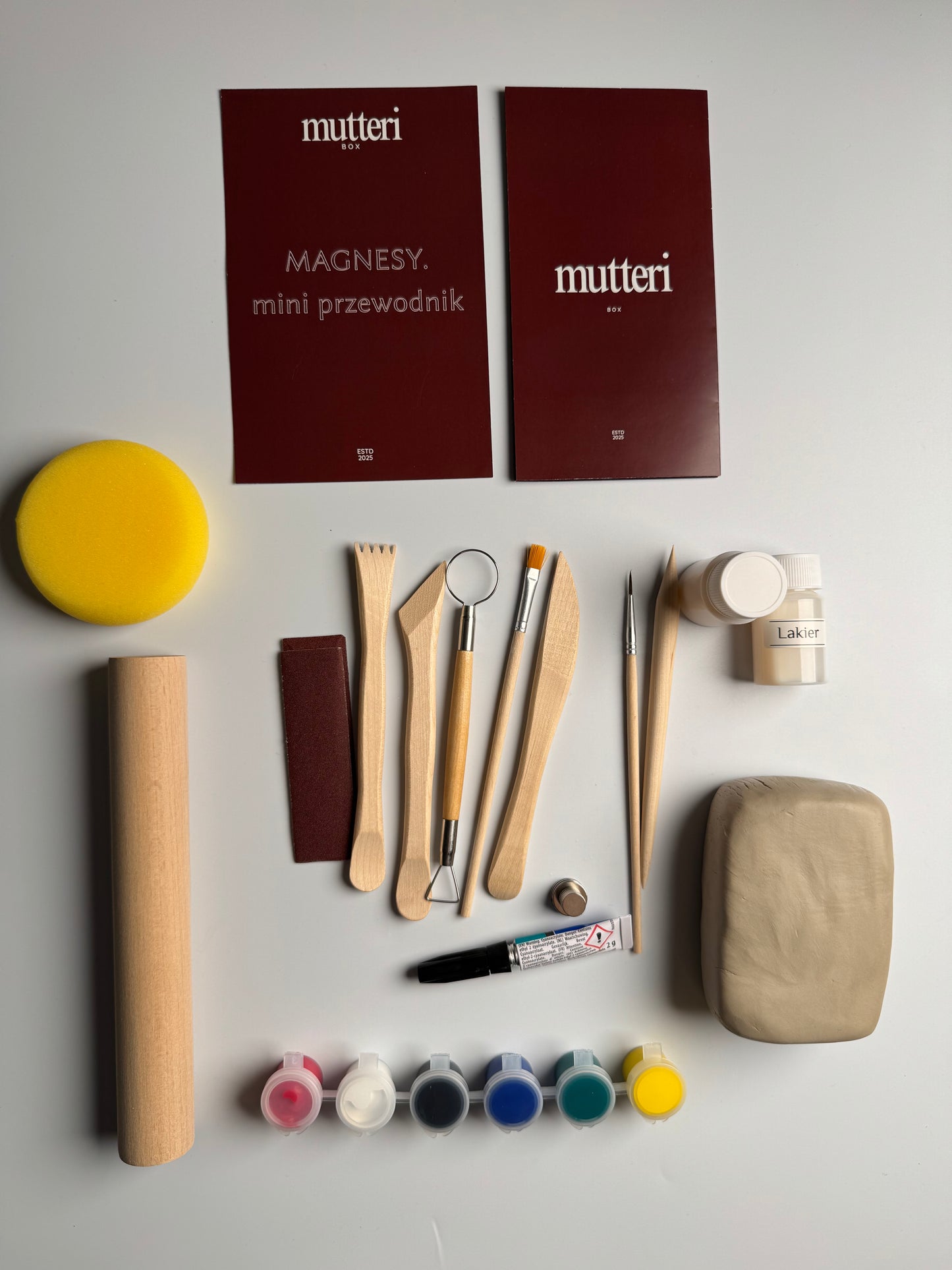 Box do lepienia magnesów z gliny samoutwardzalnej